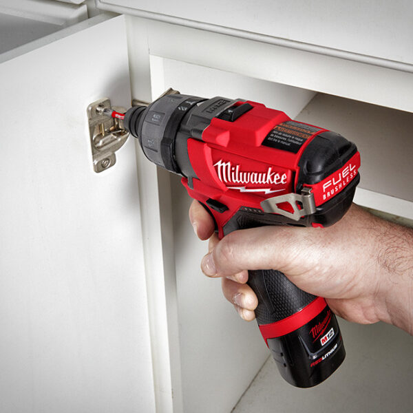 Milwaukee 2402-22 M12 Fuel 1/4" Hex 2-Speed Screwdriver Kit