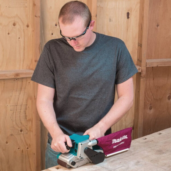 Makita 9903 3" x 21" Variable Speed Belt Sander