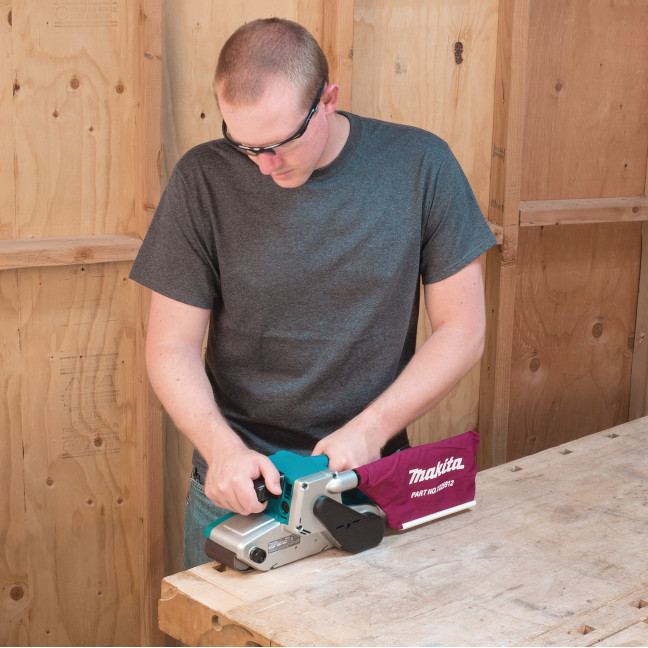 Makita 9404 4" X 24" Variable Speed Belt Sander BC Fasteners & Tools