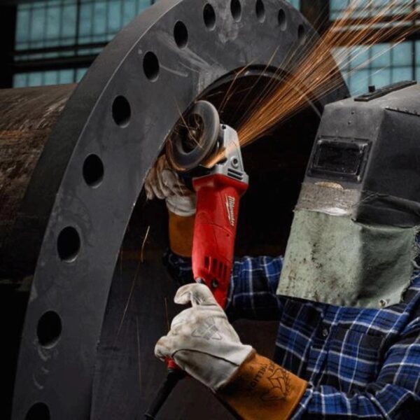 6121-31A Milwaukee 6121-31A 11 Amp 5" Angle Grinder