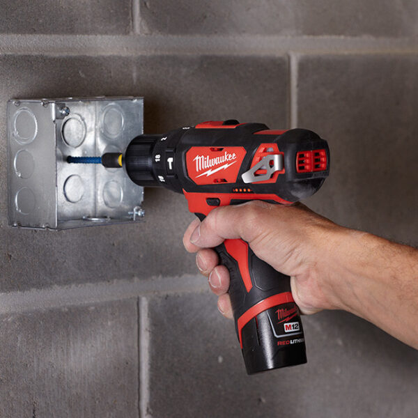 Milwaukee 2408-22 M12 3/8" Hammer Drill/Driver Kit