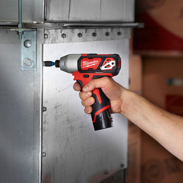 Milwaukee 2462-22 M12™ 1/4” Hex Impact Driver Kit