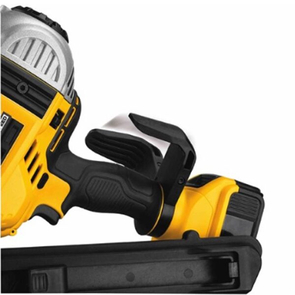 DeWalt DCN692M1 20V MAX XR Dual Speed Framing Nailer Close Up 3