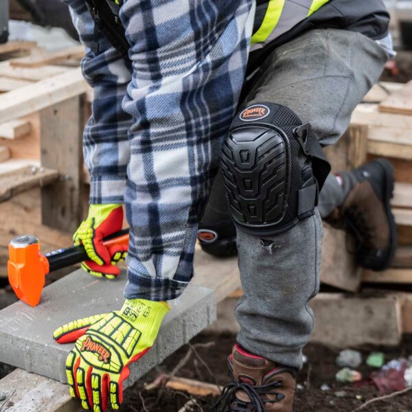 Pioneer 169 V2050670 Breathable Air Vented Professional Gel Knee Pads