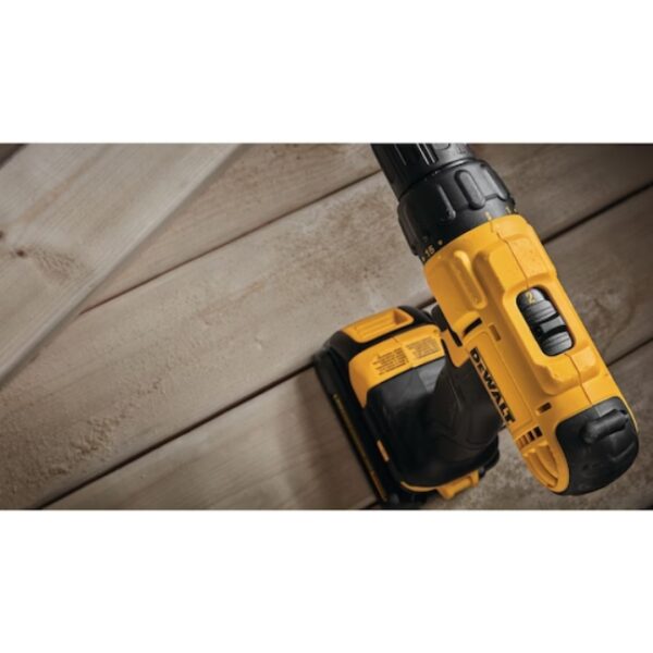DeWalt DCD771C2 20V MAX 1/2" Drive Compact Drill/Driver Kit