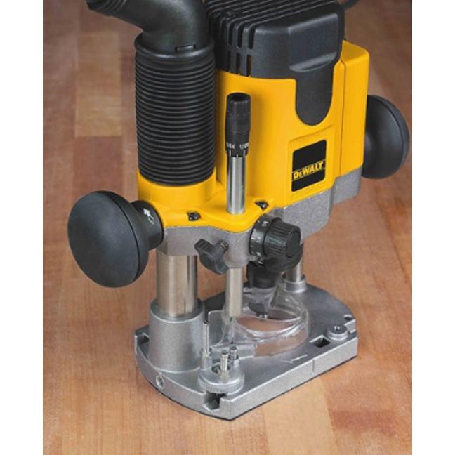 DeWalt DW621 2 HP EVS Plunge Router BC Fasteners & Tools