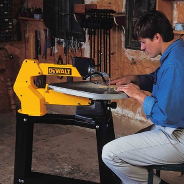 DeWalt DW7880 Scroll Saw Stand 2