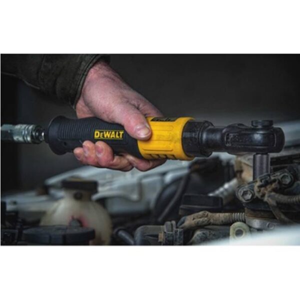 DeWalt DWMT70776L Drive Air Ratchet 3