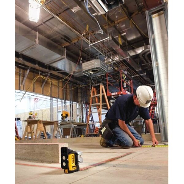 DeWalt DW089K Self-Leveling 3-Beam Line Laser Kit In Use 1