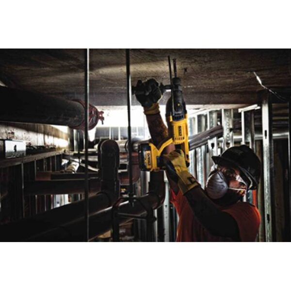 Dewalt DCH133M2 20V Max XR Brushless D-Handle Rotary Hammer Kit 3