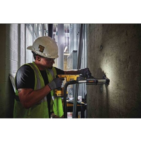 Dewalt DCH133M2 20V Max XR Brushless D-Handle Rotary Hammer Kit 4