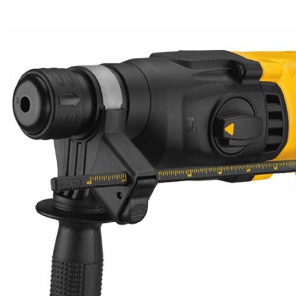 Dewalt DCH133M2 20V Max XR Brushless D-Handle Rotary Hammer Kit 8
