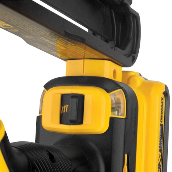 DeWalt DCN650D1 20V MAX XR 15 Gauge Angled Finish Nailer Kit