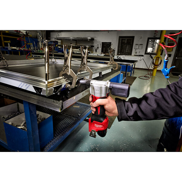 Milwaukee 2550-22 M12 Rivet Tool Kit