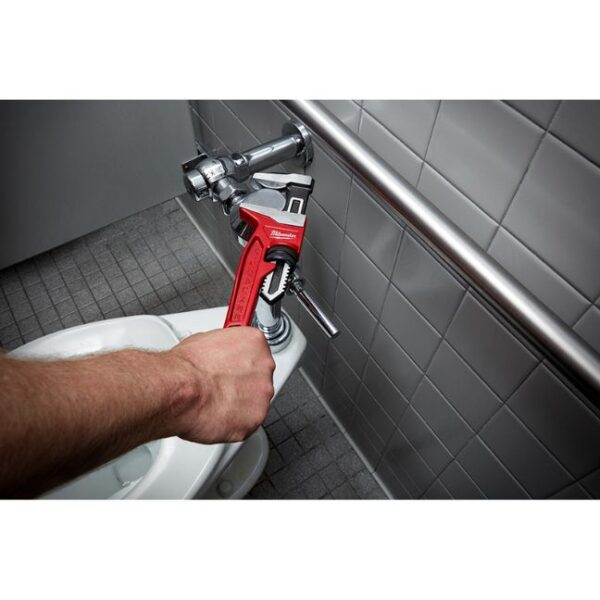 Milwaukee 48-22-7186 12” Smooth Jaw Pipe Wrench Milwaukee 48-22-7186 12” Smooth Jaw Pipe Wrench