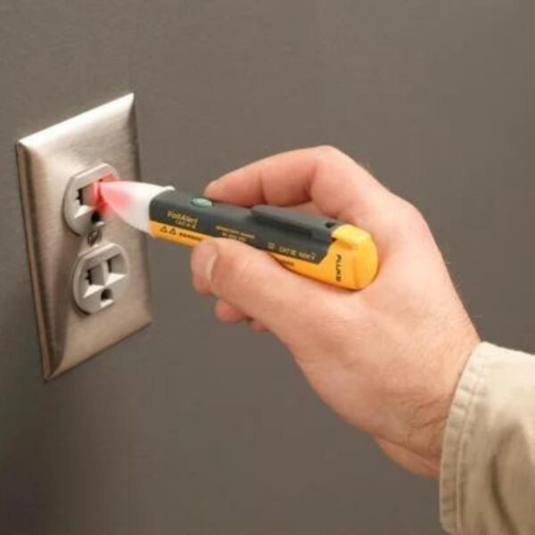 Fluke 2432932 1AC II Non-Contact Voltage Tester