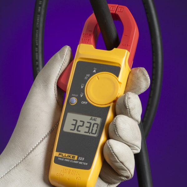 Fluke 5065521 323 True-RMS Clamp Meter