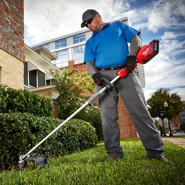 Milwaukee 282521ST M18 FUEL String Trimmer Kit with QUIKLOK