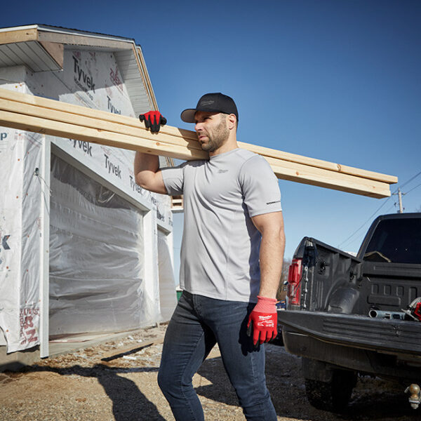 Milwaukee 414 WORKSKIN™ Lightweight Performance T-Shirt4 Milwaukee 414 WORKSKIN Lightweight Performance T-Shirt