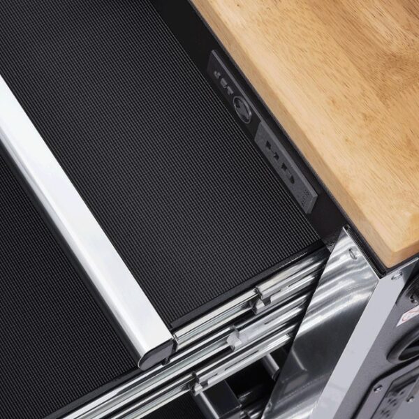 Jet 842622 HDRC5212 HD-Series 52 x 21 12-Drawer Roller Cabinet (2) Jet 842622 HDRC5212 HD-Series 52" x 21" 12-Drawer Roller Cabinet