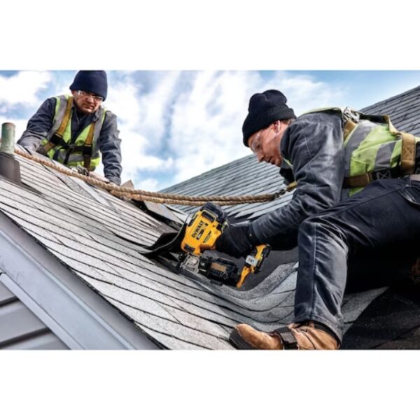 DeWalt DCN45RNB 20V MAX 15º Coil Roofing Nailer - Tool Only