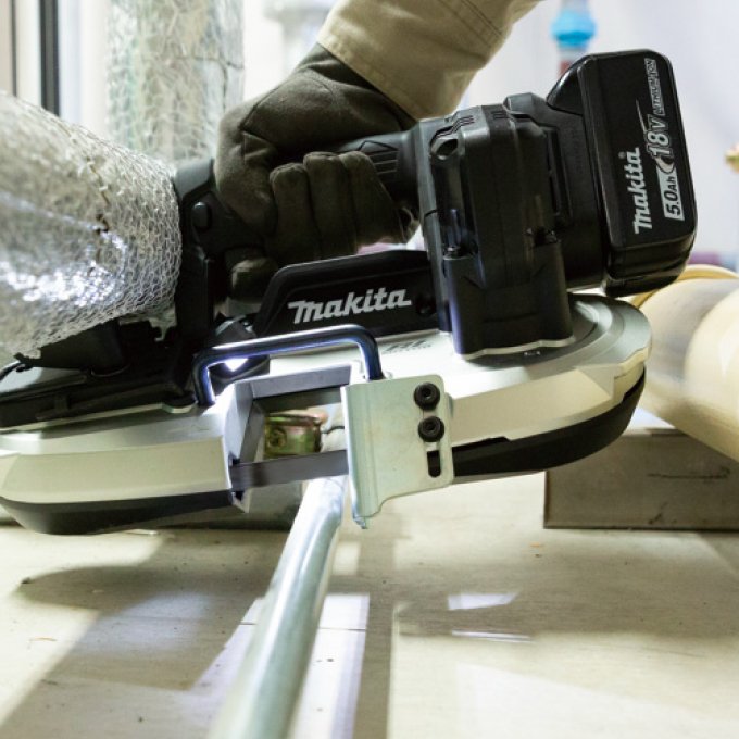 Makita DPB184ZB 18V LXT 2" Brushless Sub-Compact Bandsaw