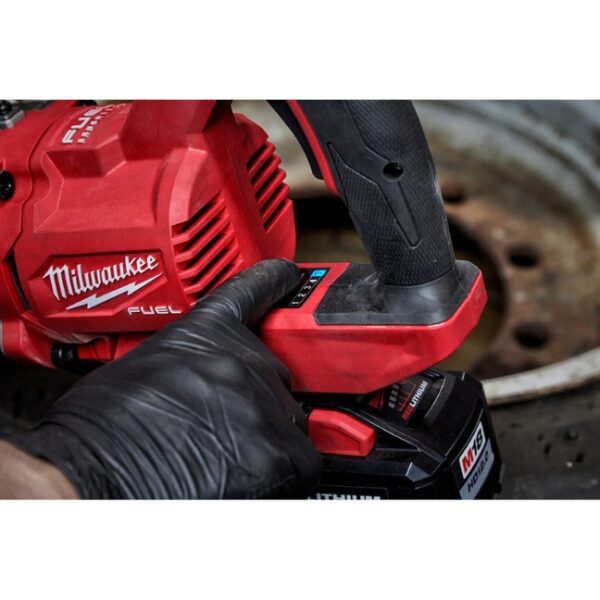 Milwaukee  2869-22HD M18 FUEL 1" Drive D-Handle Ext. Anvil High Torque Impact Wrench Kit with ONE-KEY