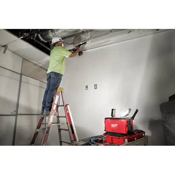 Milwaukee 2357-20 M18 PACKOUT Light/Charger - Tool Only