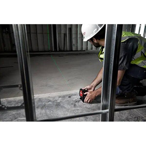 Milwaukee 3522-21 USB Rechargeable Green Cross Line & Plumb Points Laser 3 Milwaukee 3622-21 M12 Green Cross Line and Plumb Points Laser Kit