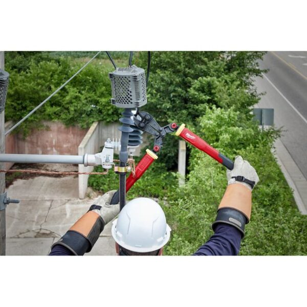 Milwaukee 48-22-4224 24" Fiberglass Bolt Cutter with PIVOTMOVE Rotating Handles