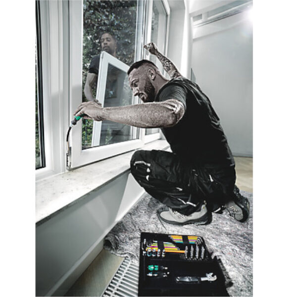 Wera 028161 393 S Bitholding Extra Slim Screwdriver with Flexible Shaft