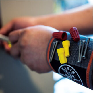 Klein 55895 Tradesman Pro™ Magnetic Wristband