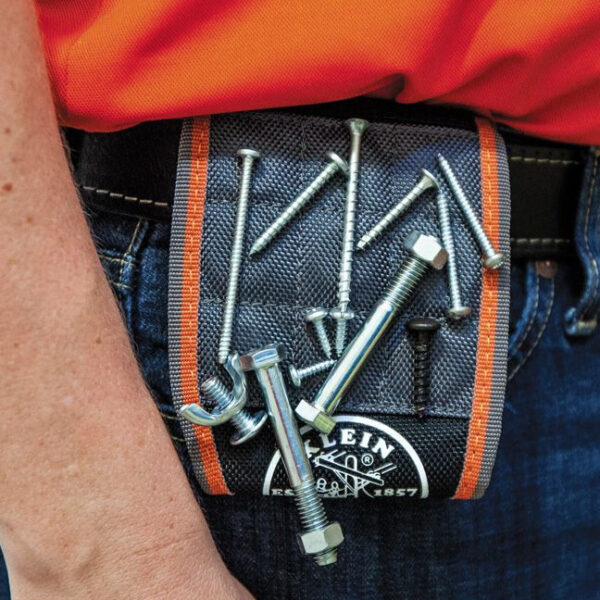 Klein 55895 Tradesman Pro™ Magnetic Wristband