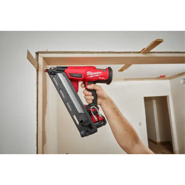 Milwaukee 2839-20 M18 FUEL DA Style 15 Gauge Angled Finish Nailer - tool only