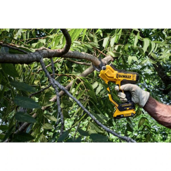 DeWalt DCPR320B 20V MAX 1-1/2" Cordless Pruner - Tool Only