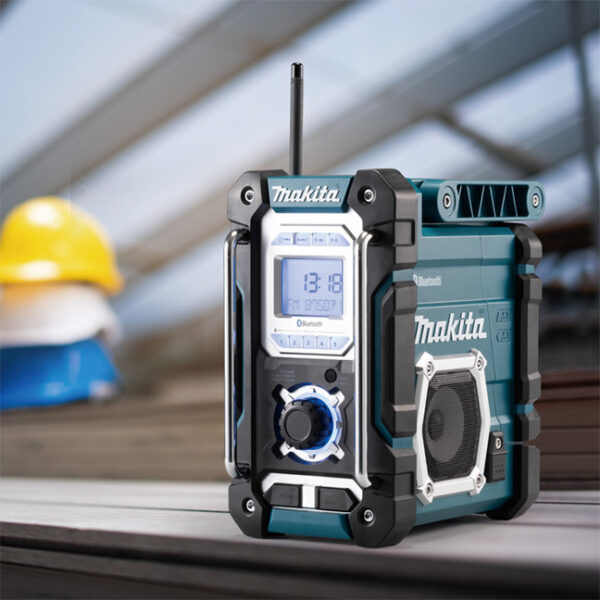 Makita DMR108N Cordless or Electric Jobsite Radio w/Bluetooth® (Tool Only) Makita DMR108N Cordless or Electric Jobsite Radio w/Bluetooth - Tool Only