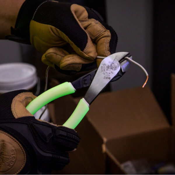 Klein D200028GLW Hi-Viz Diagonal Cutting Pliers 8"