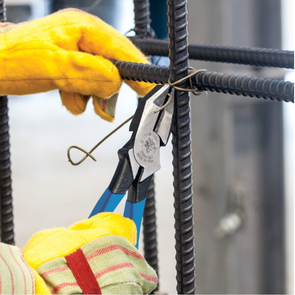 Klein D2000-9ST 9" Spring-Loaded Ironworker's Pliers for Heavy-Duty Cutting