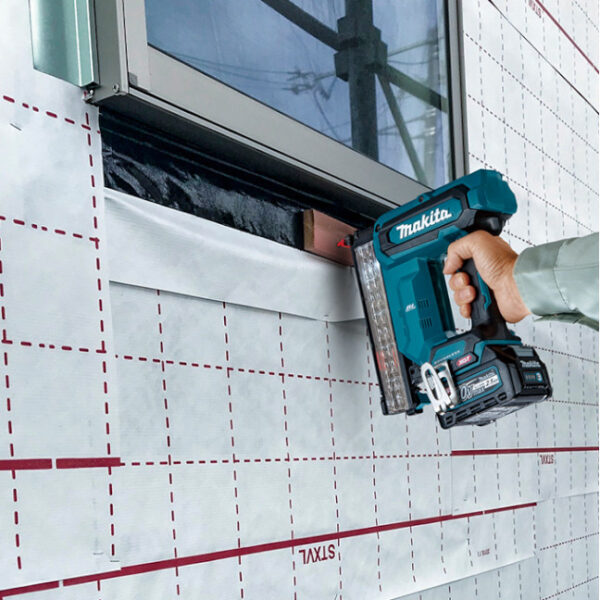 Makita FN001GZ 40V Max XGT Brad Nailer 18 Gauge (Tool Only)