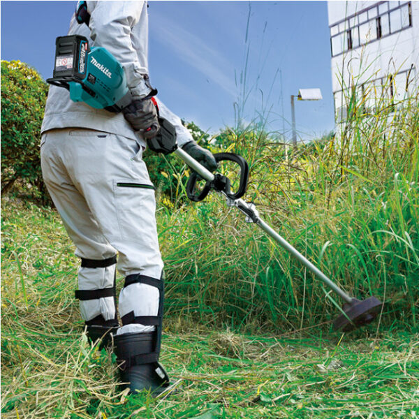 Makita UX01GZ 40V Max XGT Brushless Split Shaft Power Unit2 Makita UX01GZ 40V Max XGT Brushless Split Shaft Power Unit - tool only