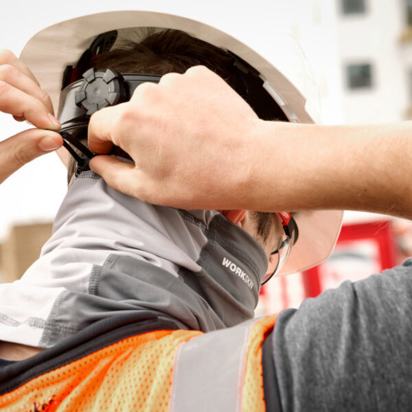 Milwaukee 424 WORKSKIN Performance Neck Gaiter