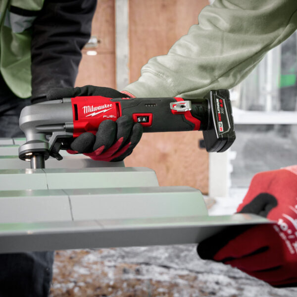 Milwaukee 2476-20 M12 FUEL 16-Gauge Nibbler-Tool Only5 Milwaukee 2476-20 M12 FUEL 16-Gauge Nibbler - Tool Only