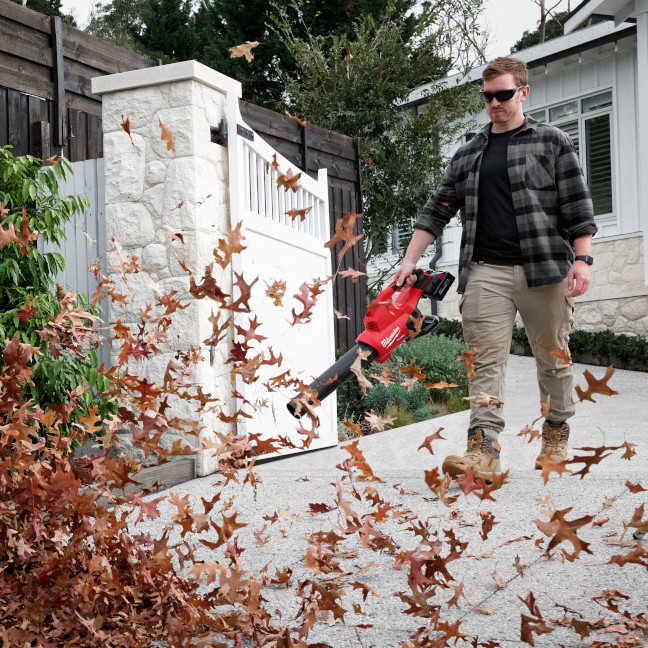 Milwaukee 2824-20 M18 FUEL™ Dual Battery Blower - tool only