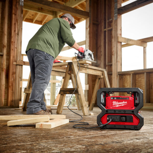 Milwaukee 2845-20 M18™ CARRY-ON™ 3600W/1800W Power Supply