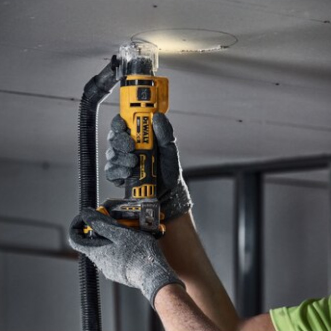 DeWalt DCE555D2 20V MAX XR Brushless Drywall CutOut Tool Kit BC