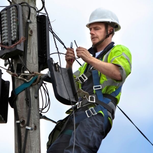 Klein D220-7 7" Heavy Duty Tapered Nose Diagonal Cutting Pliers