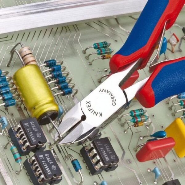 Knipex 7732120H 4-3/4" (120mm) Electronics Diagonal Cutters with Carbide Cutting Edges Knipex 7732120H 4-3/4" (120mm) Electronics Diagonal Cutters with Carbide Cutting Edges