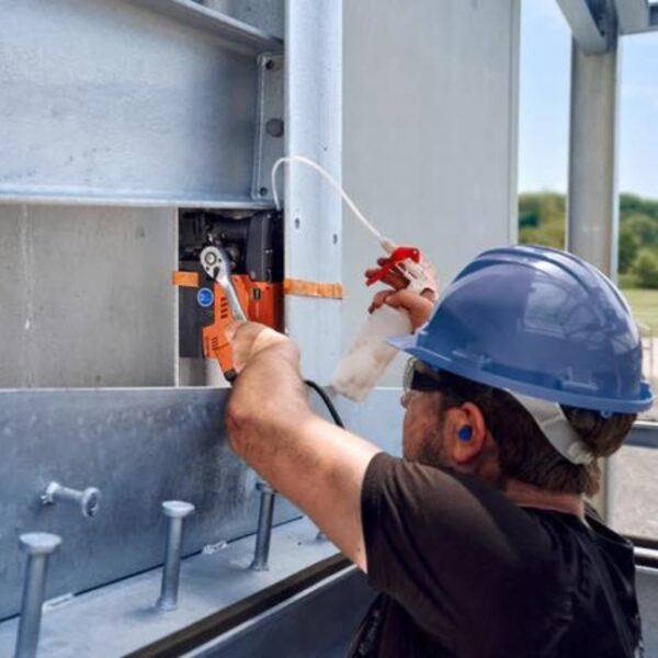 Fein 72732362090 JMC MAGFORCE 90 Compact Magnetic Base Drill up to 1- 3/8" (36mm)