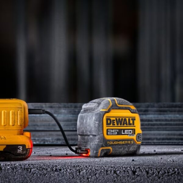 DeWalt DWHT35625S TOUGHSERIES 25ft LED Lighted Tape Measure