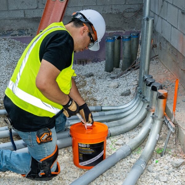 Klein 50131 Conduit Measuring Pull Tape 1800-Pound x 1300-Foot